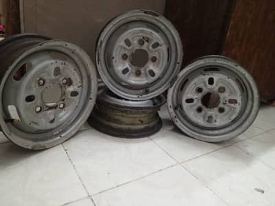 4 stapani size 12 good condition need cash