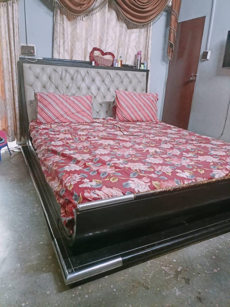 bedset with dressing 2