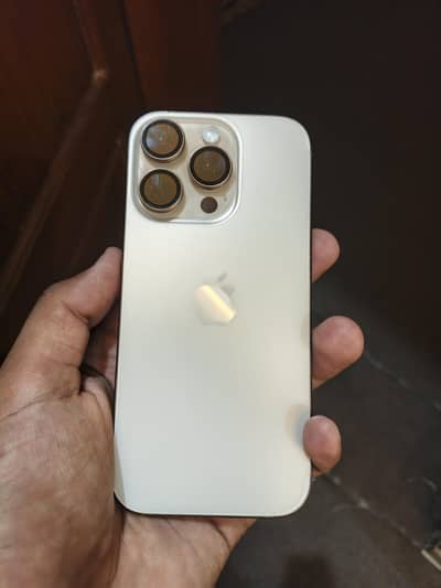 Apple iPhone 16 Pro