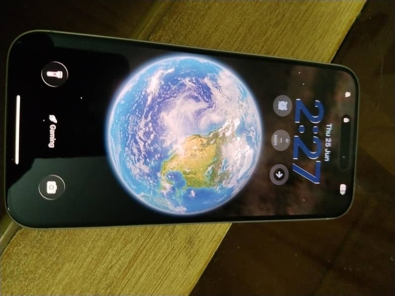 Apple iPhone 16 Plus 0