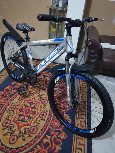 imported cycle with hidrolics suspension in front 26 inches
