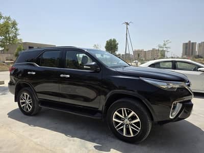 Toyota Fortuner V 2017