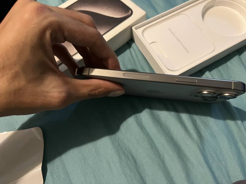 iPhone 15 pro max jv 2