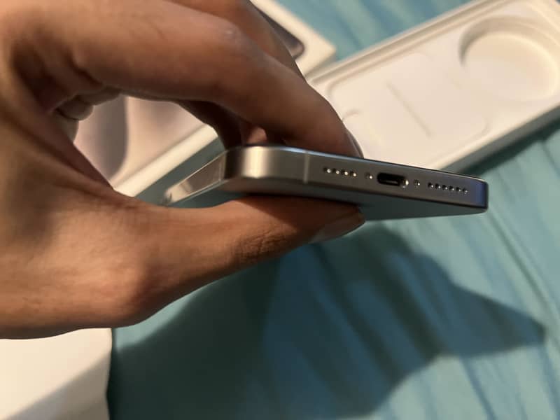 iPhone 15 pro max jv 3