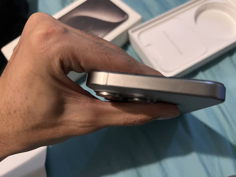 iPhone 15 pro max jv 4