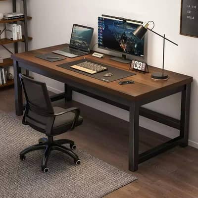 Premium Computer Table