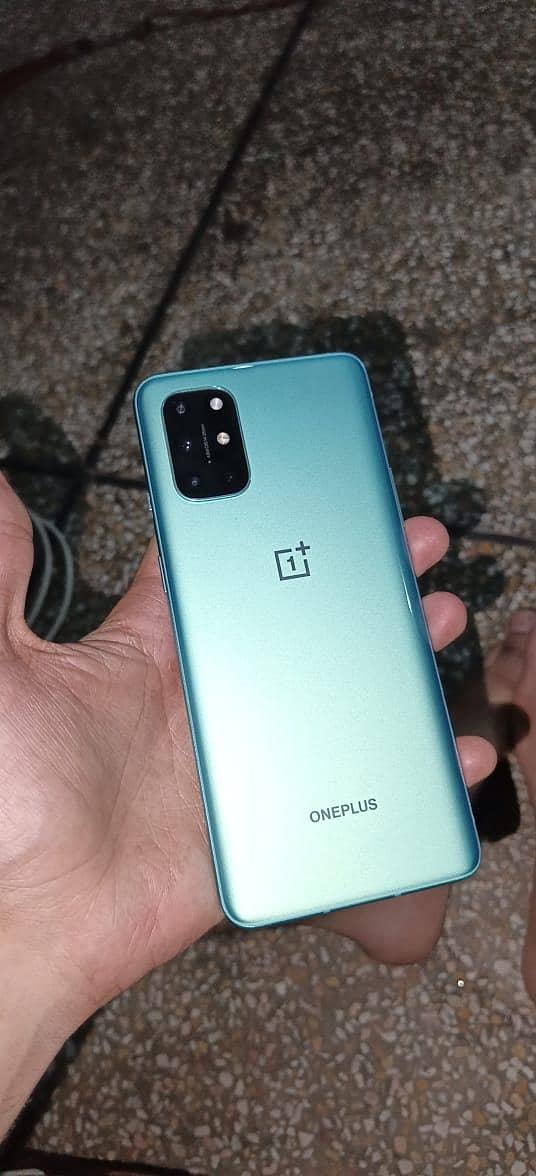 One Plus 8T 8