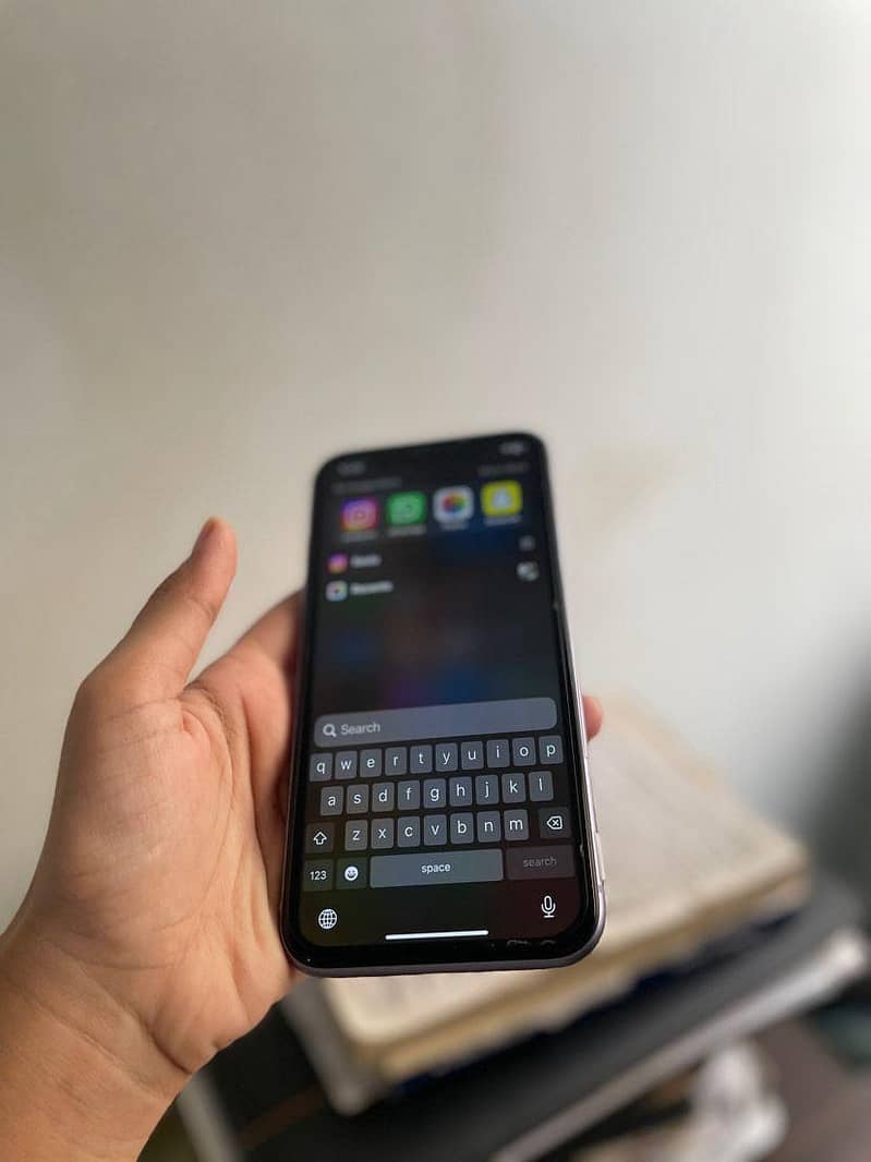 iPhone 11 6