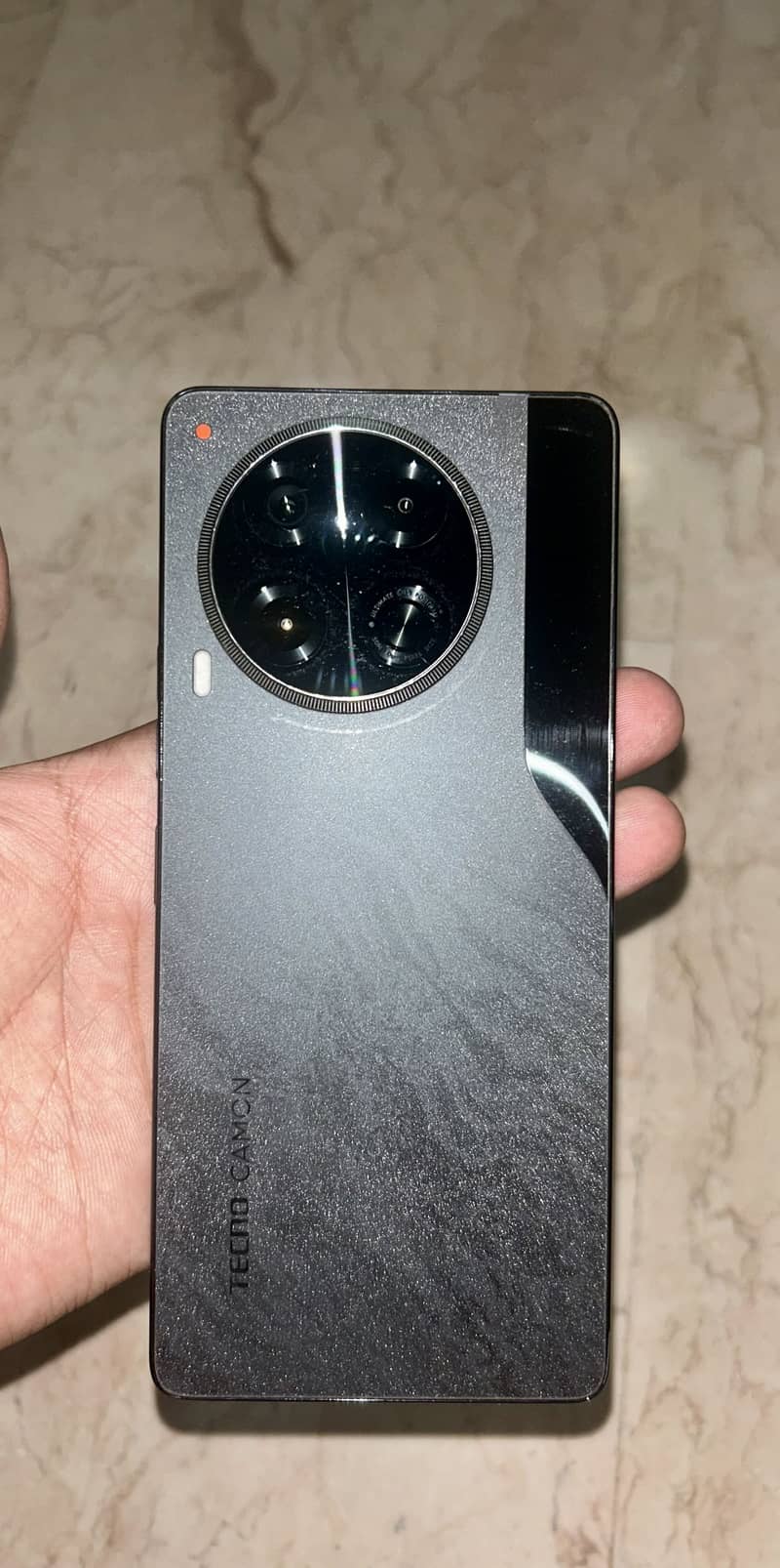 Tecno CAMON 30 0