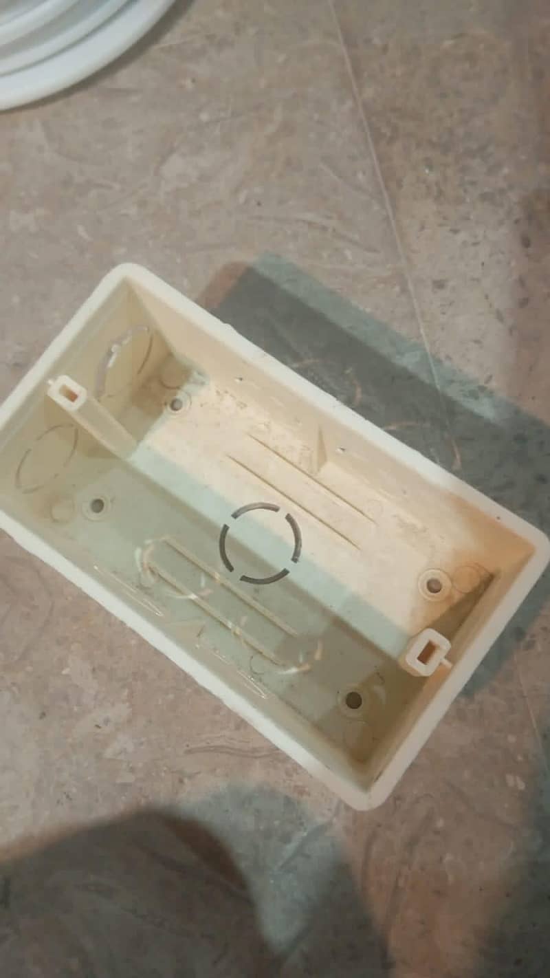 Electrical Items 9