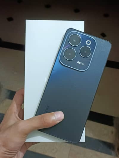 Infinix Hot 40