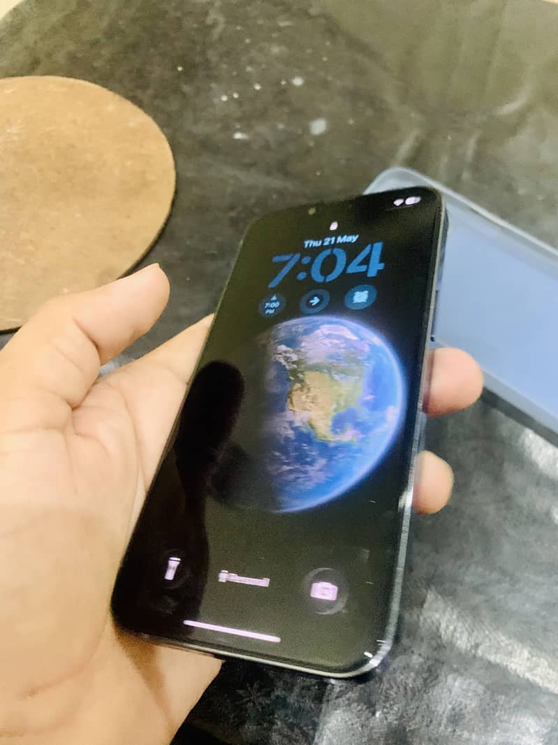 Apple iPhone 13 Pro 0