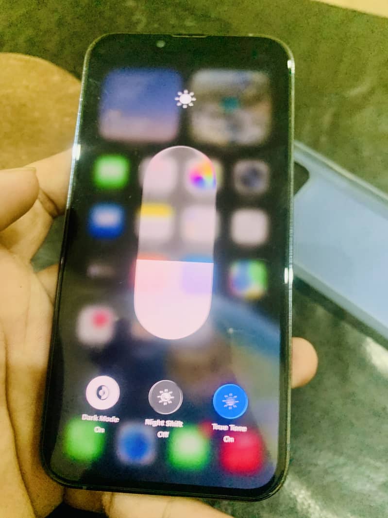 Apple iPhone 13 Pro 1