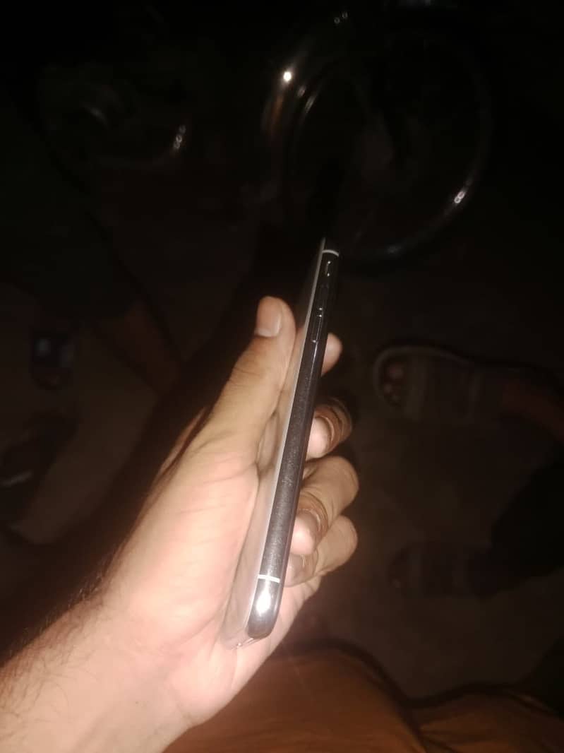 Apple iPhone X 2