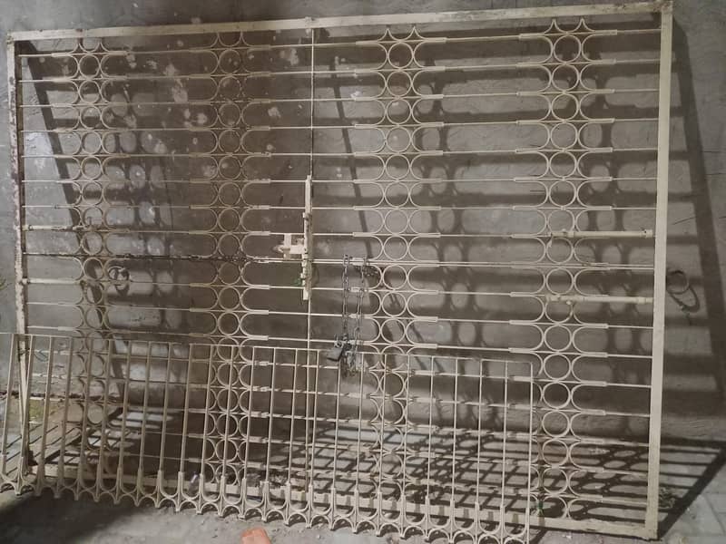 Grill Gate 1