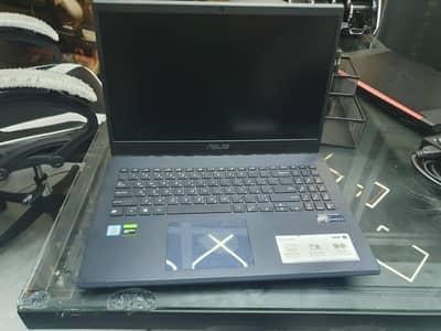 Asus Vivobook i5 8th H processor/8/256/GTX 1050 2gb