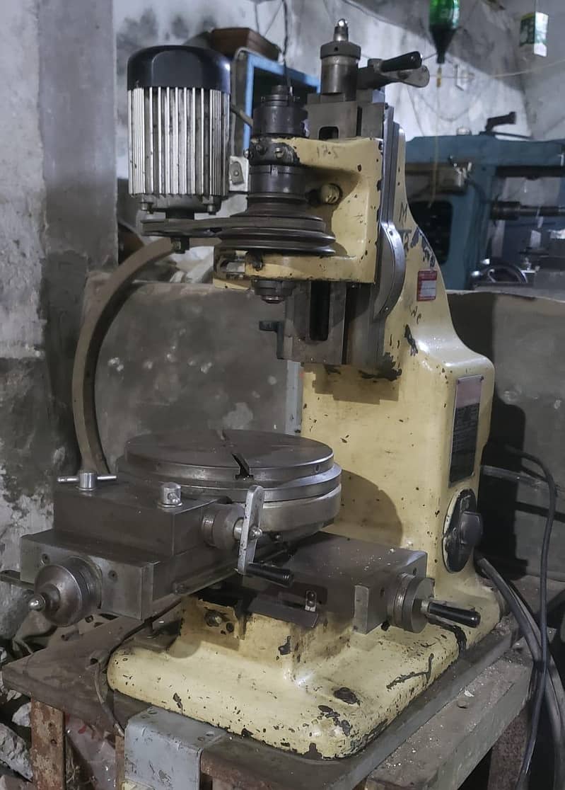 Imported Milling Vertical machine 0