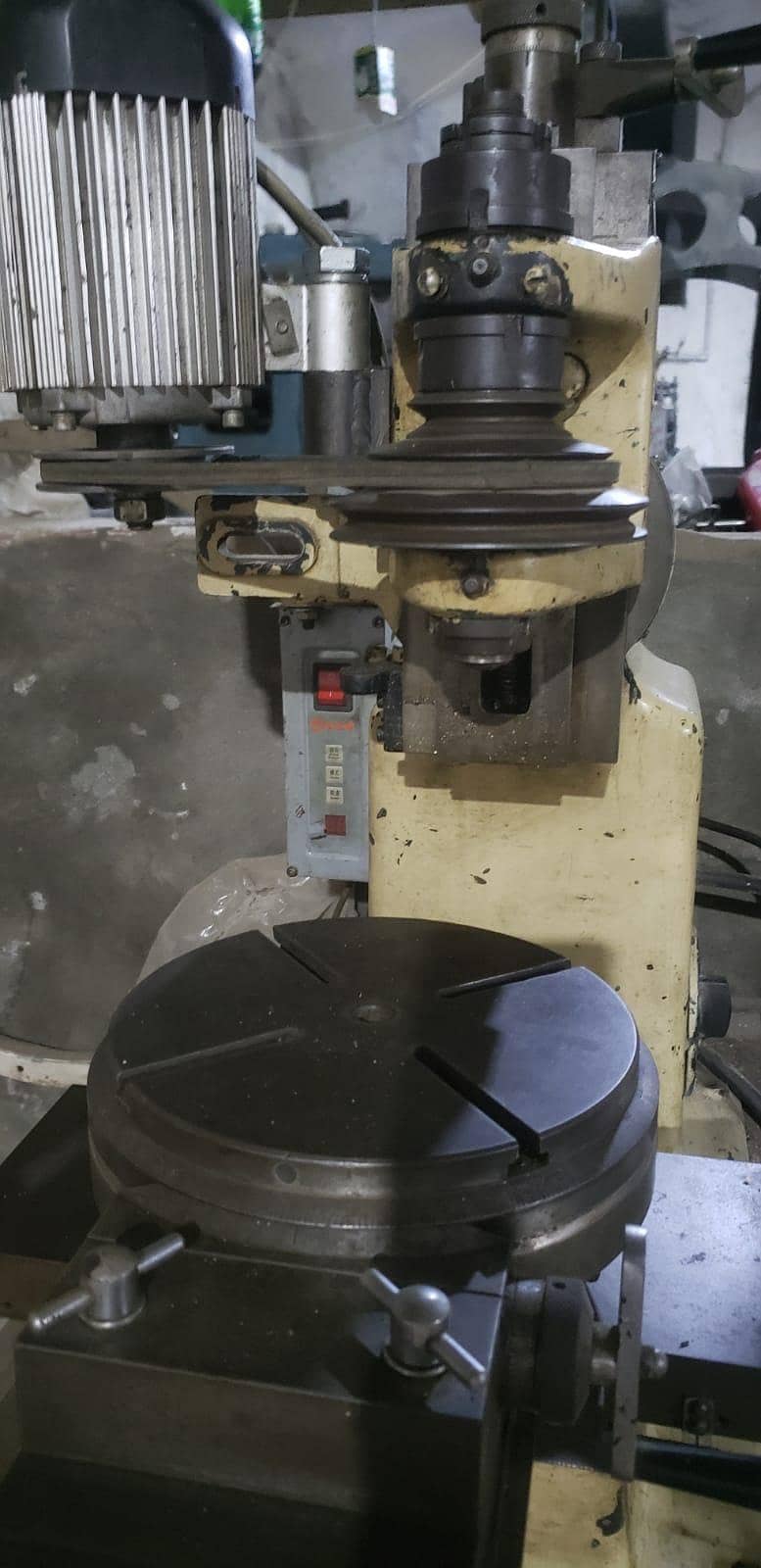 Imported Milling Vertical machine 1