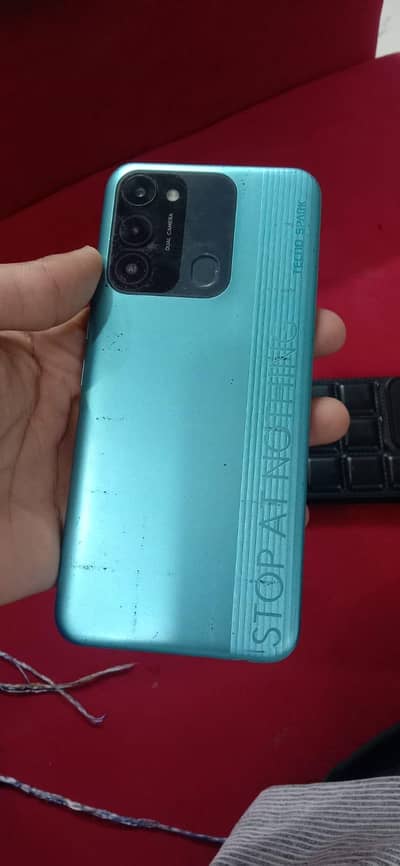 Tecno Spark 8C