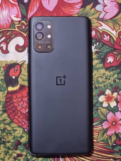 One Plus 9R 8/256Gb