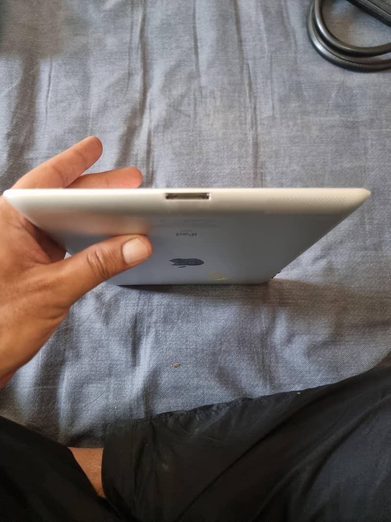 iPad 3rd Generation 64Gb 8