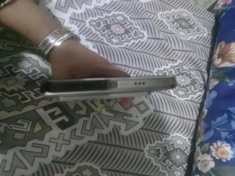 Infinix Note 40 Pro Plus 9