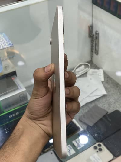 Apple iPad Mini 6 - 10/10 Condition (Like New)