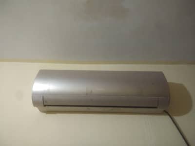 Gree inverter 1.5ton heat cool Wi-Fi split AC