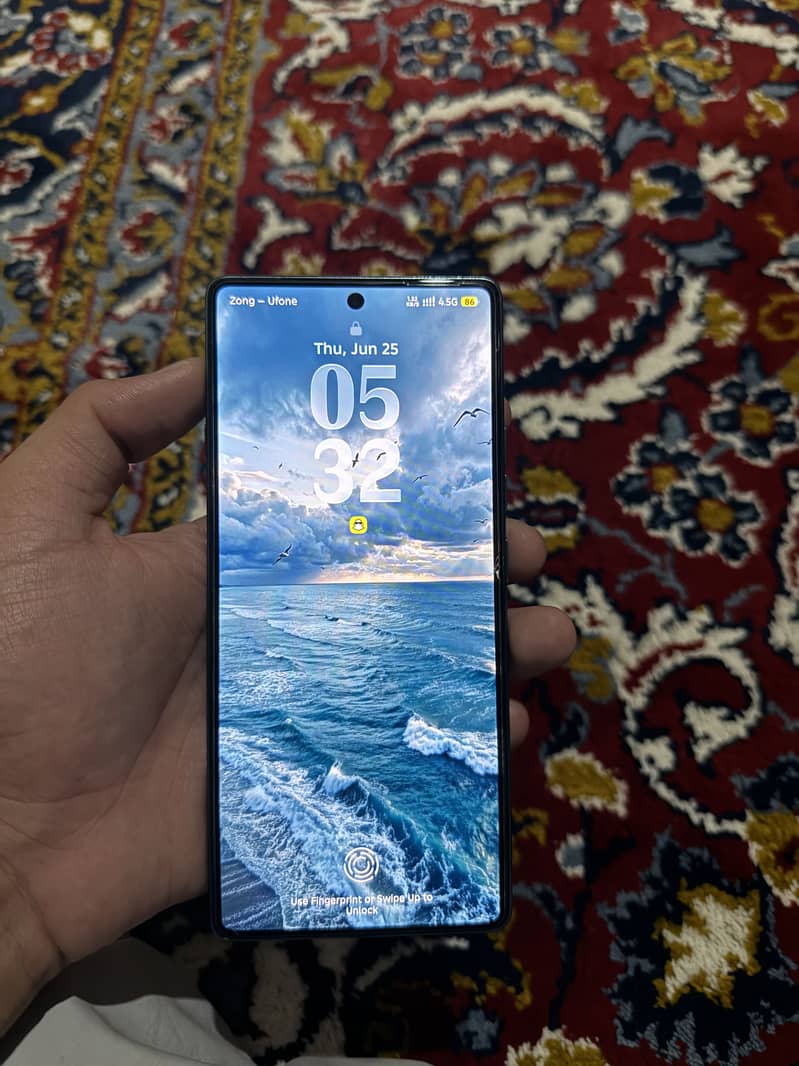 Tecno CAMON 40 1