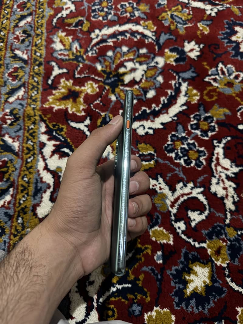 Tecno CAMON 40 2