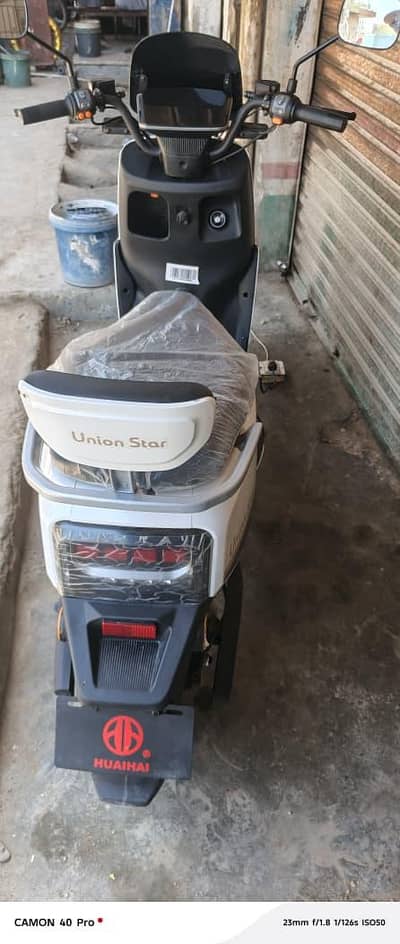 uniuon star 2000 W moter good condion 10×10