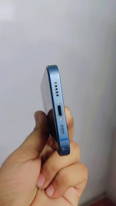 Apple iPhone 14