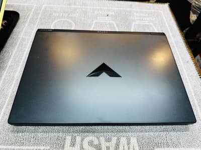HP VICTUS GAMING LAPTOP 4050