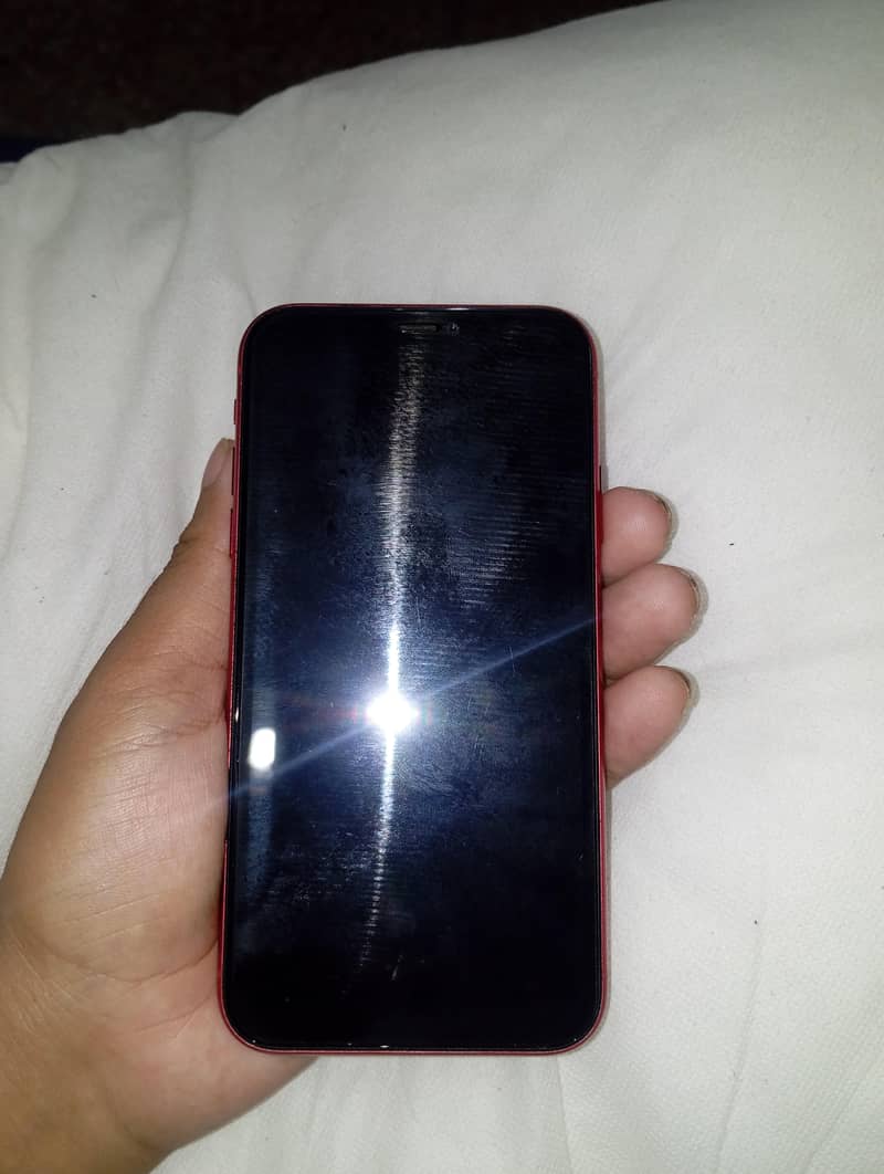 iPhone 11 4