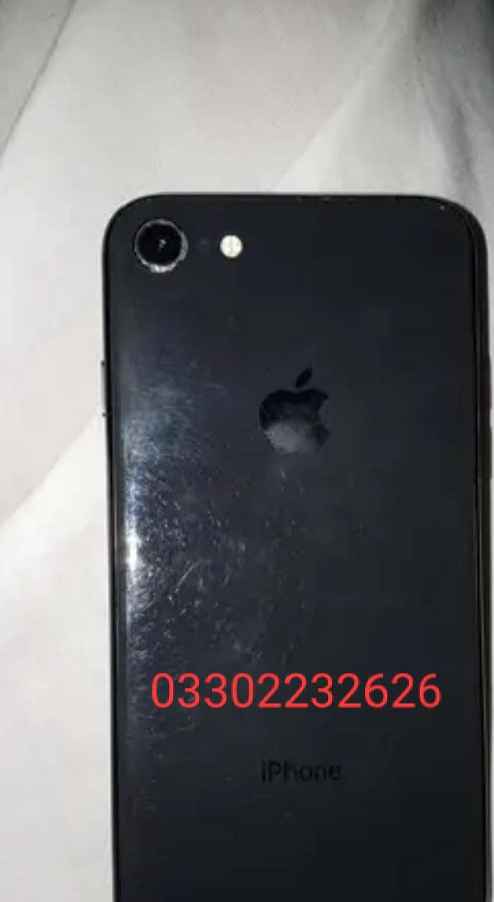 Apple iPhone 8 1