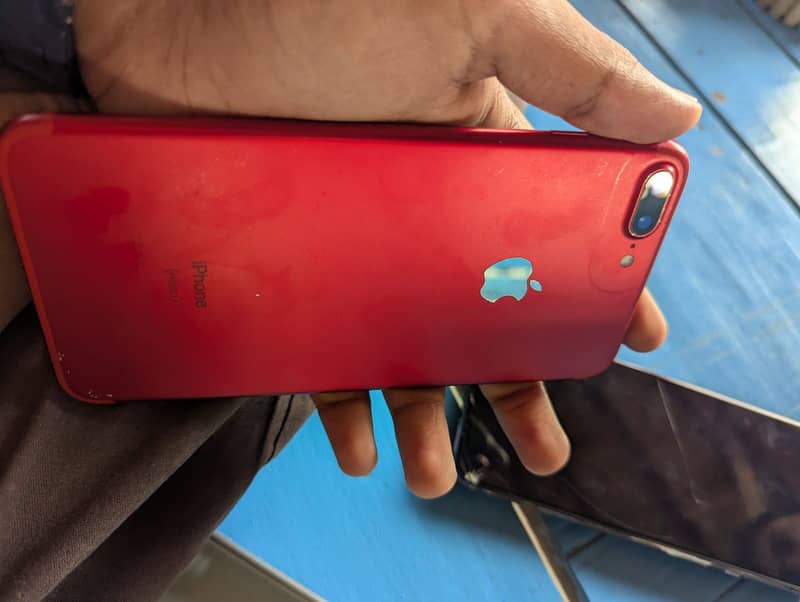 Apple iPhone 7 Plus 1