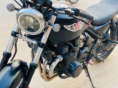 Kawasaki zypher 400cc modified cafe racer