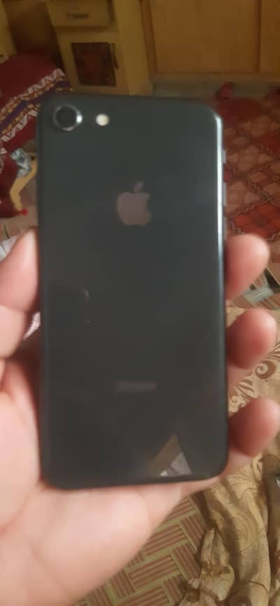 Apple iPhone 8