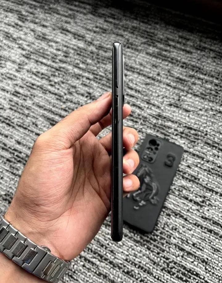 One Plus 9 Pro 4
