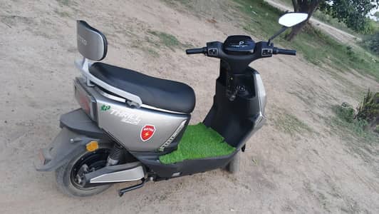 Metro Thrill Pro Lithium (10/10 Condition, Just 1000km Used) For Sale