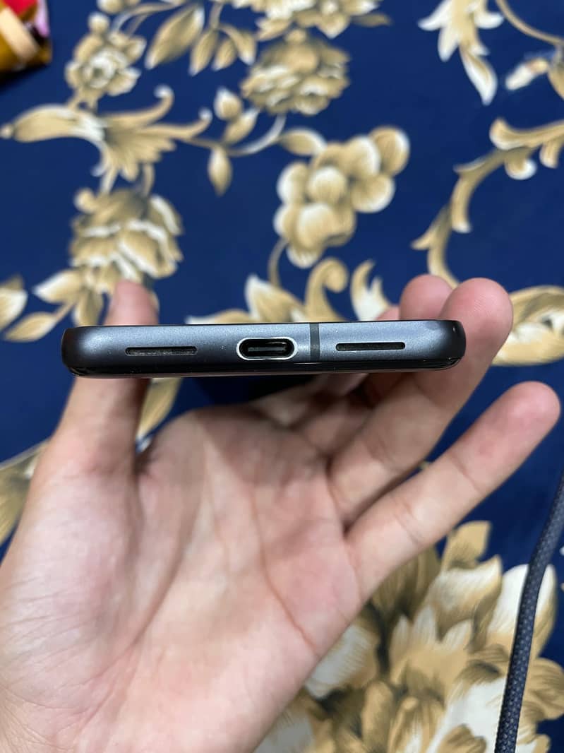 Google Pixel 8 2