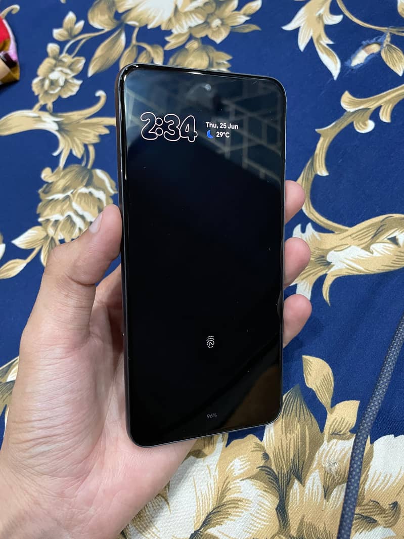 Google Pixel 8 5