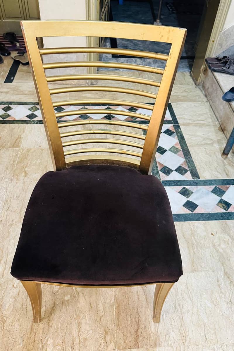 Beautiful dinning table set 2