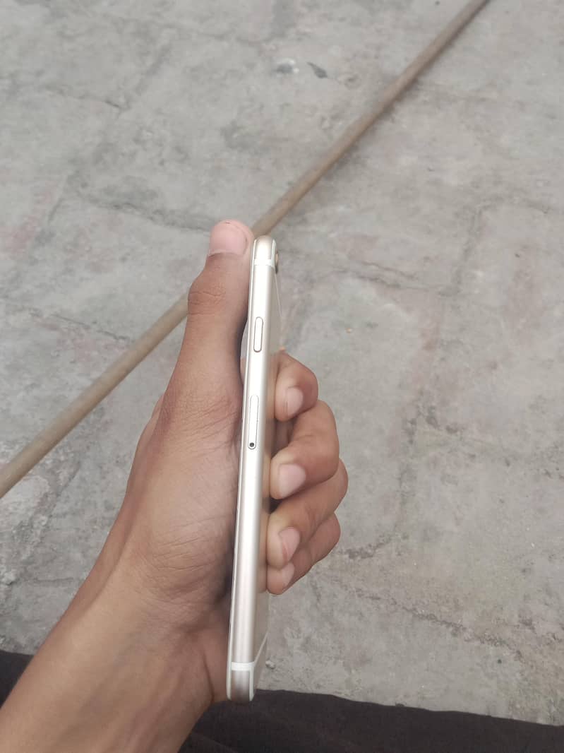 Apple iPhone 6 4