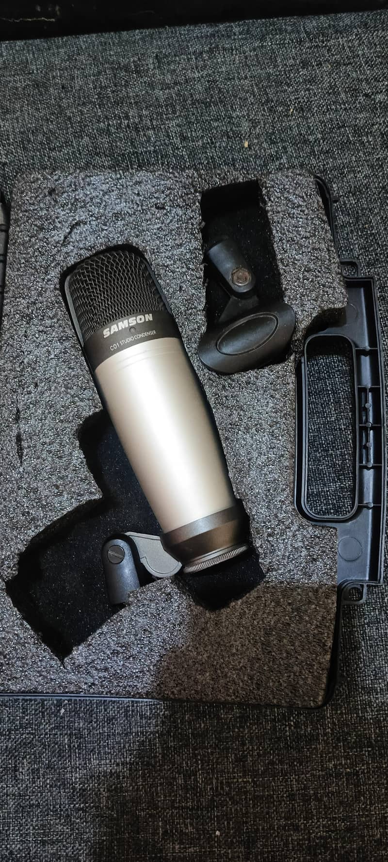 Samson C01 conduction microphone 0