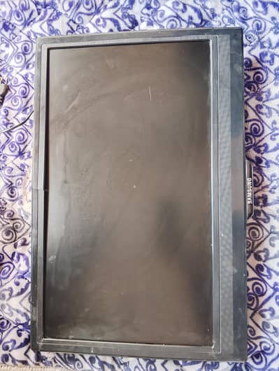 SAMSUNG LCD for Sale 24"