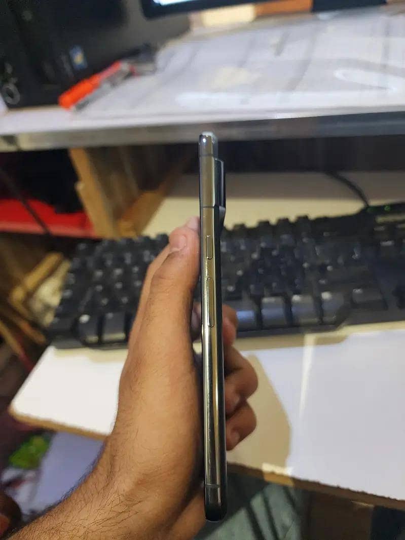 Google Pixel 8 Pro 4