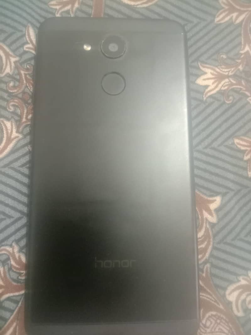 Honor 6C 1