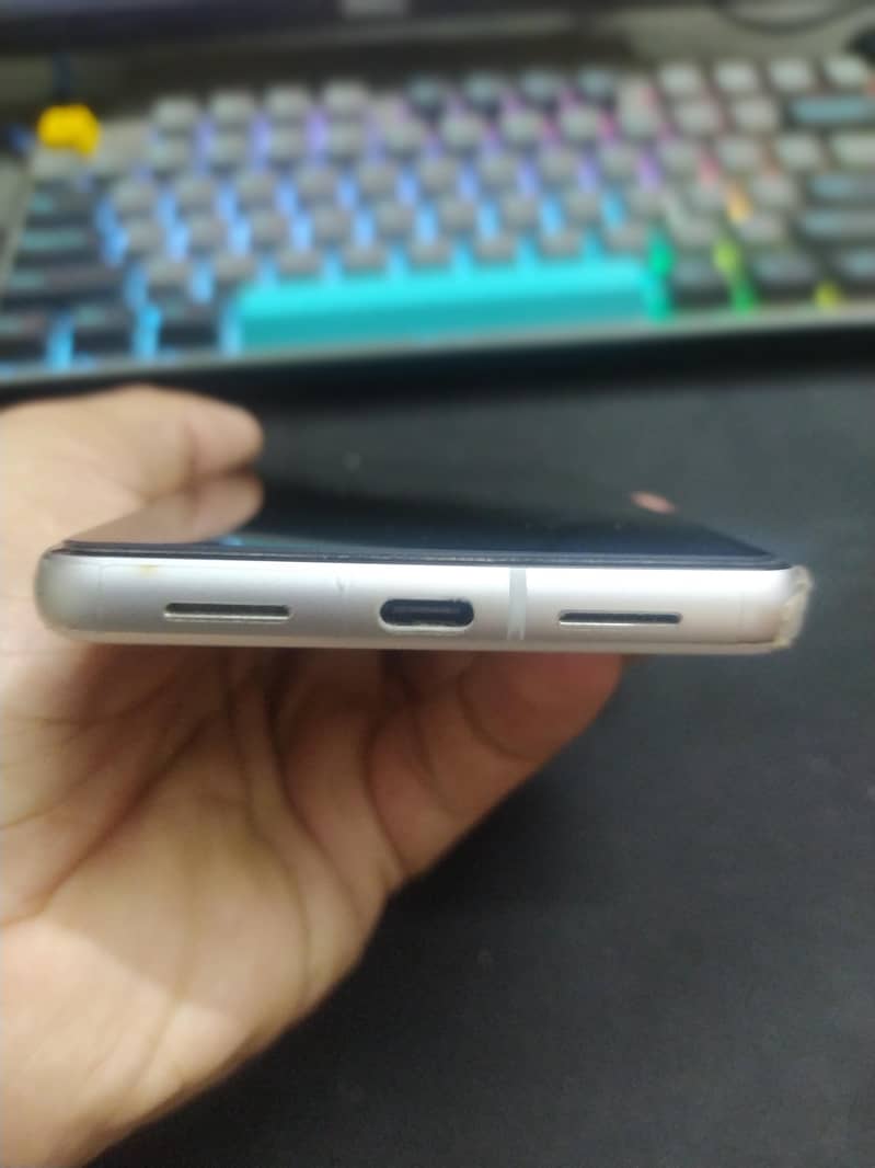 Google Pixel 7 5