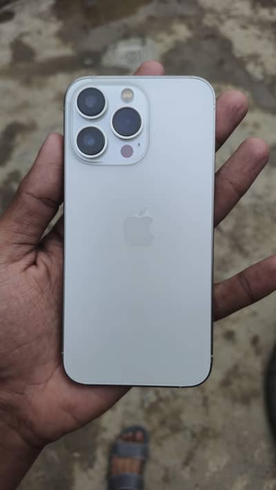 Apple iPhone 13 Pro